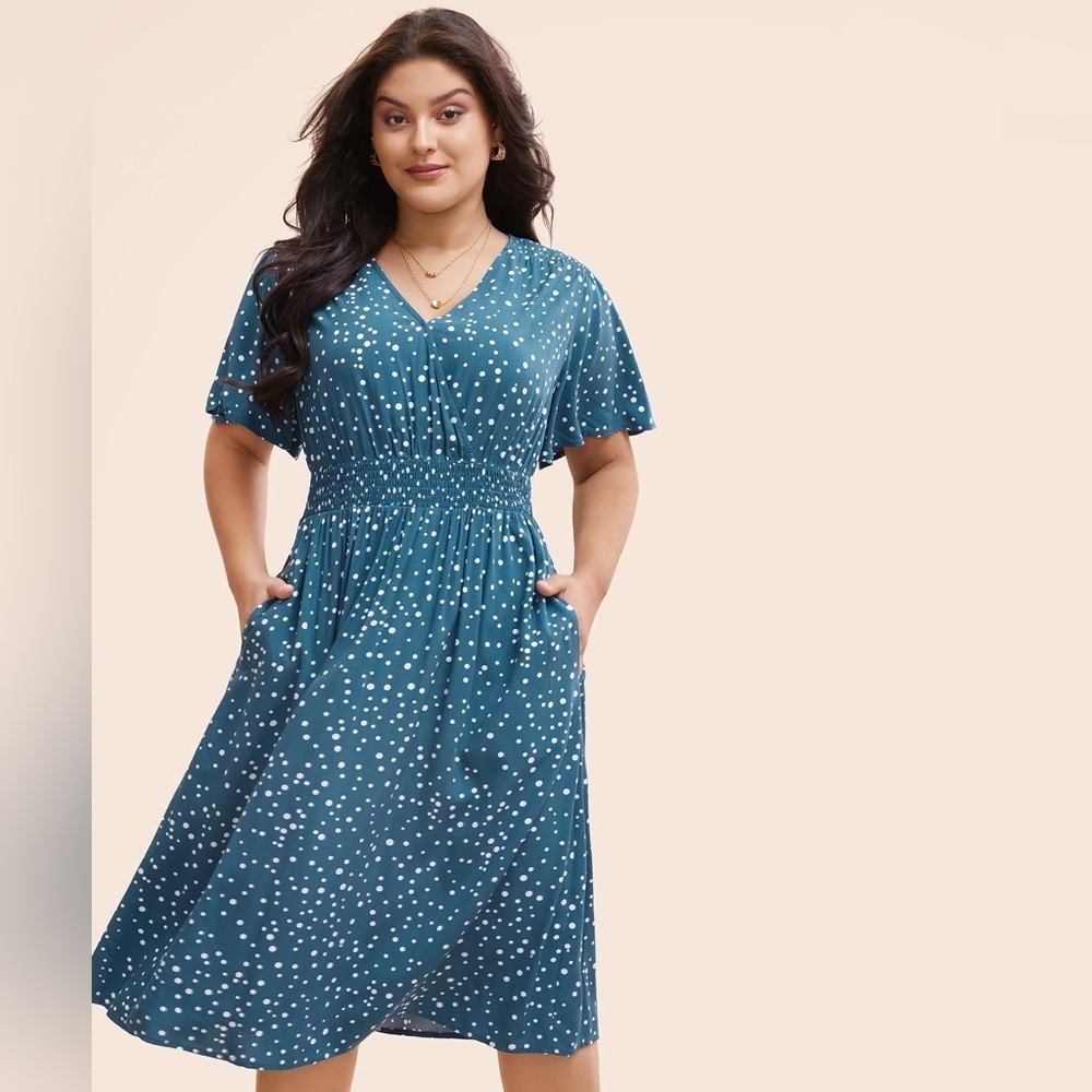 BloomChic Polka Dot Dress with pockets  NWOT - Picture 2 of 11